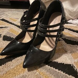 Shoe Dazzle Black Strappy Heels
